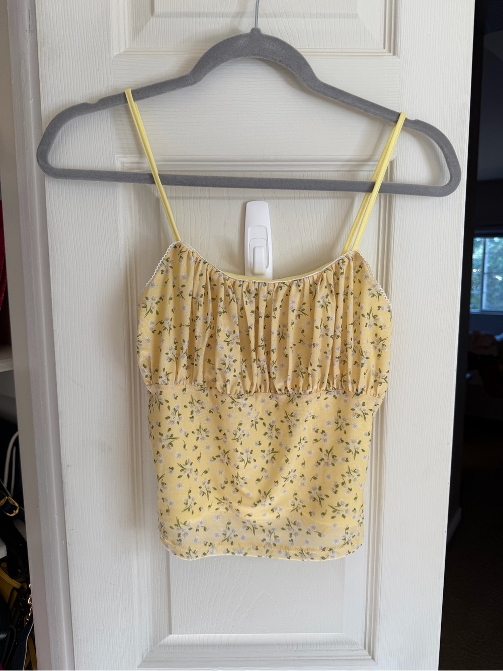 Yellow Floral Ruched Cami Top Size S - Picture 3 of 5